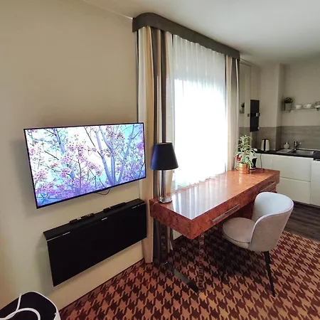 119 W Pieciogwiazdkowym Hotelu Royal Tulip Sand Plaza Tuz Tuz Dobruk Apartamenty-3